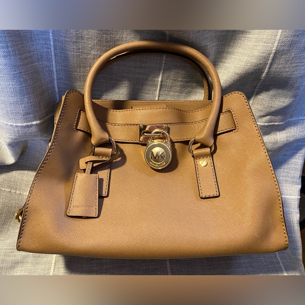 🎉SALE🎉 Michael Kors Hamilton Tan Leather Bag